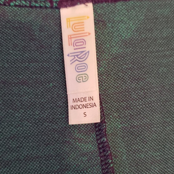Lularoe perfect tee size small - Picture 2 of 3